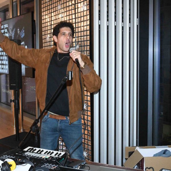 של מי השיר הזה