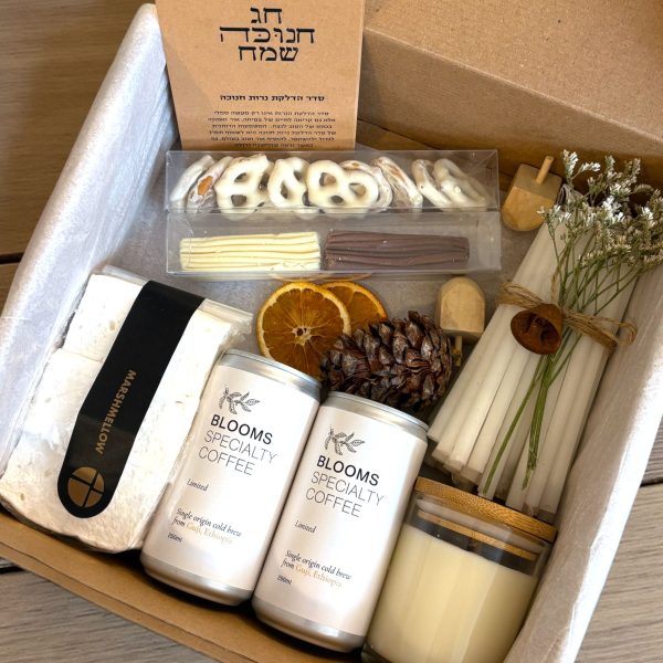 הדר יולי Reflections