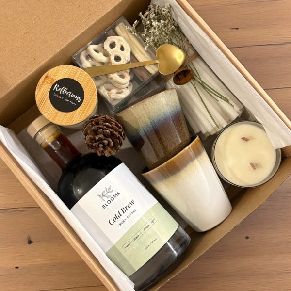 הדר יולי Reflections